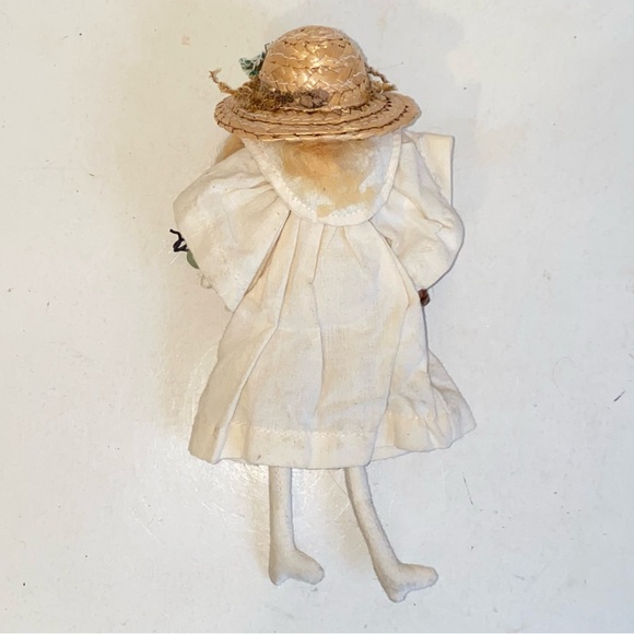 Primitive Look Cloth Rag Doll with Basket & Birdhouse by Westwater Enterprises - Picture 2 of 7